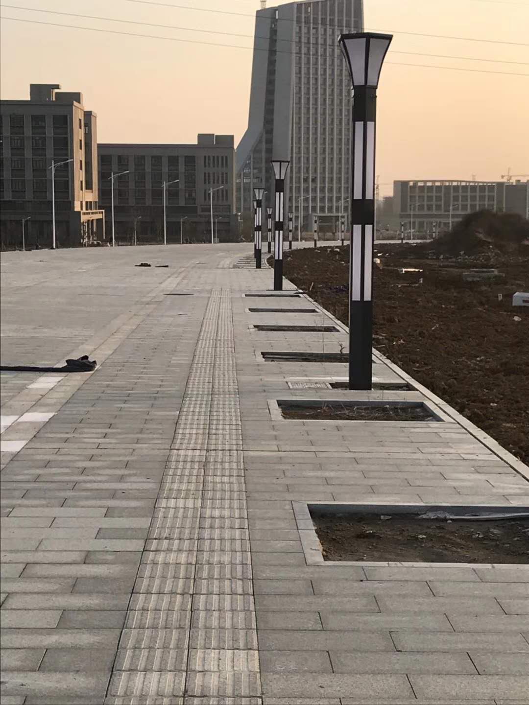 LED路燈、庭院燈、景觀(guān)燈_ led路燈價(jià)格